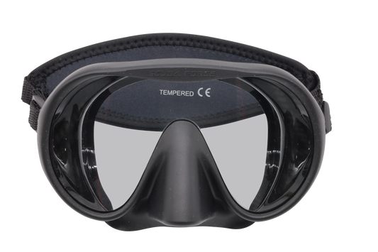 Scuba Force Dynamic ONE diving mask in black